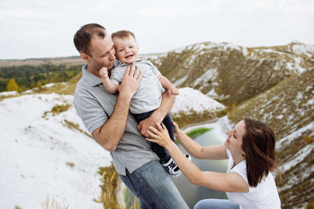 Hiking with Kids: Easy-to-Use GPS Devices for Family Adventures