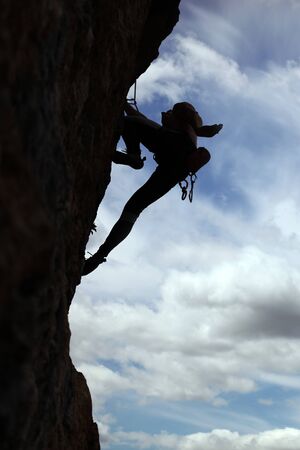 Right of Way: Who Yields to Whom on U.S. Hiking Trails