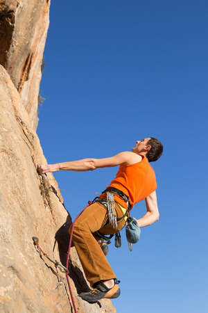 Lightweight Backpacking Safety: Emergency Preparedness and Risk Management in U.S. Wilderness