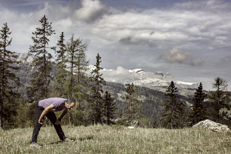 Mastering the Art of Layering: Essential Strategies for All-Season Hiking in the U.S.