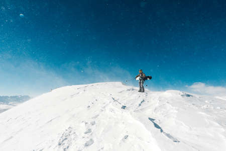 Hydration Strategies: How Much Water Do Hikers Really Need in the Heat?