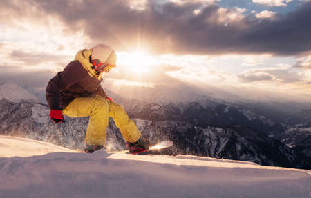 Selecting Sun-Protective Clothing for Hot Weather Adventures